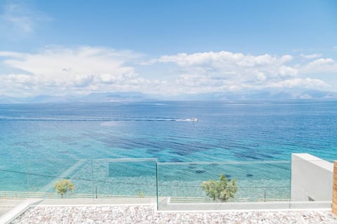 Property building, Natural landscape, View (from property/room), Balcony/Terrace, Sea view