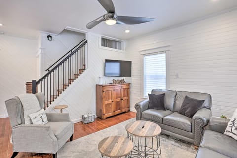 Home Near Downtown and Spearfish Canyon! House in Spearfish