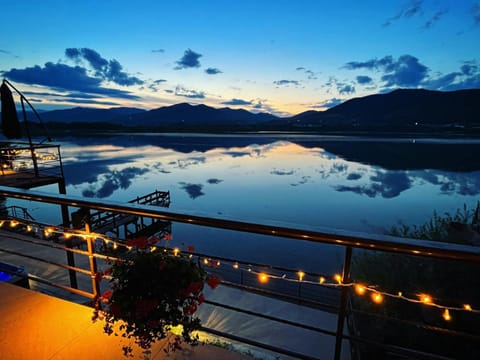 Night, Natural landscape, Balcony/Terrace, Lake view, Mountain view, Sunset