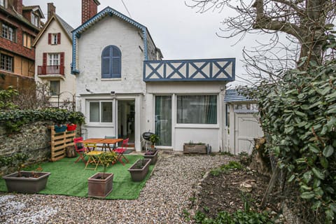 Appartement au cœur d'Etretat avec parking gratuit Apartment in Étretat