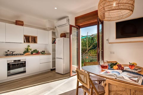 Balcony/Terrace, kitchen