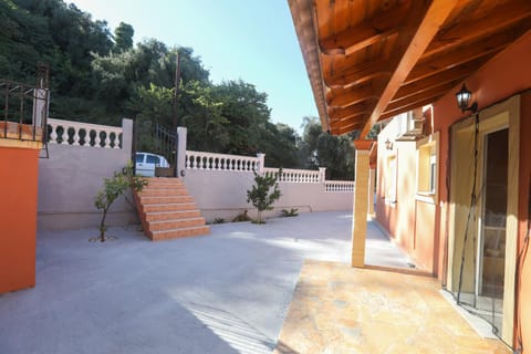 Property building, Balcony/Terrace