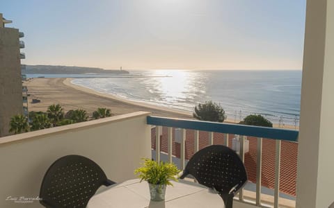Natural landscape, Balcony/Terrace, Sea view