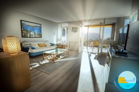 Living room, Sea view