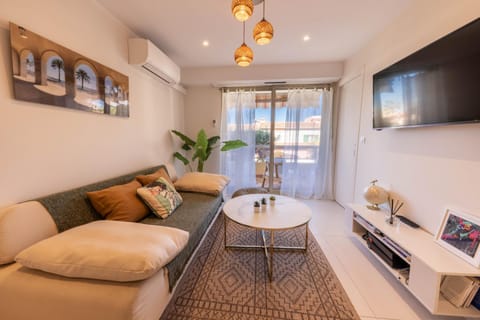 Lumineux, tout confort, Wifi & Terrace & Parking Apartment in Nice