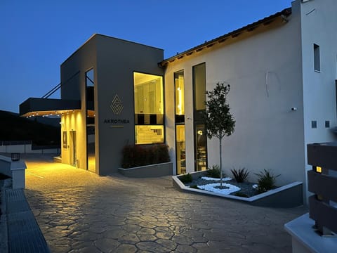 AKROTHEA suites & lounge Hotel in Argolis, Greece