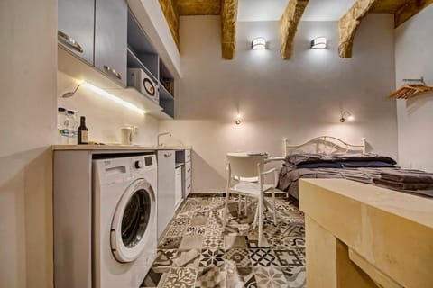 33 Sally Port Apartment in Valletta