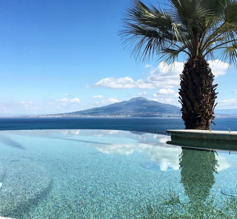 Sea view, Swimming pool