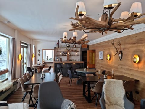 Lounge or bar
