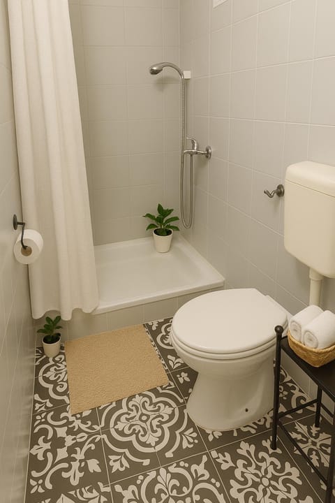 App for 2 Apartment in Šibenik-Knin County, Croatia