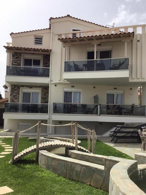 Property building, View (from property/room), View (from property/room), City view, Inner courtyard view