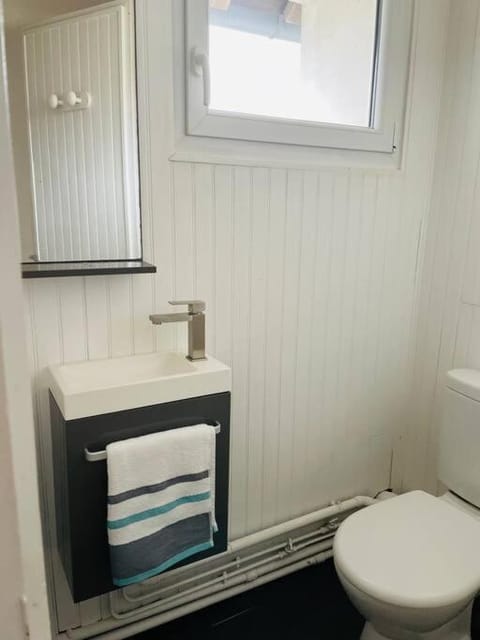 Villa La Madeleine-de-Nonancourt House in Normandy