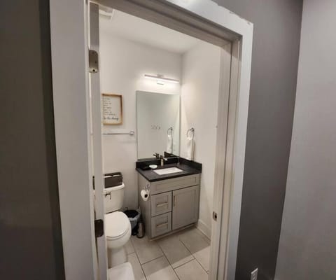 Nashville Vibe/3 Miles 2BroadWay/11 bds House in East Nashville