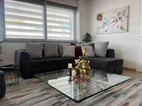 HighEnd 5BDR NewApt w/Breathtaking Acropolis View Apartment in Athens