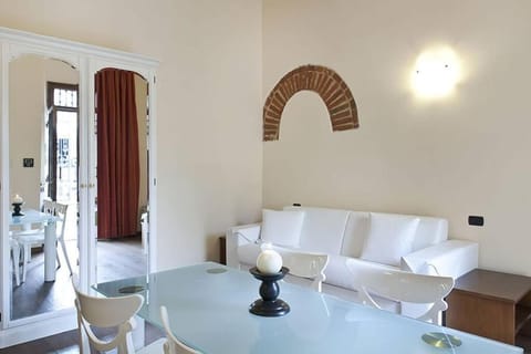 Charming Suite By Villa Il Mosaico Apartment in Florence