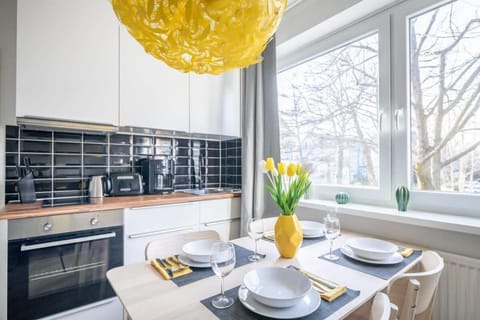 Modern Apartment for 6 close to the Schanzenviertel - Unit 2 Apartment in Hamburg