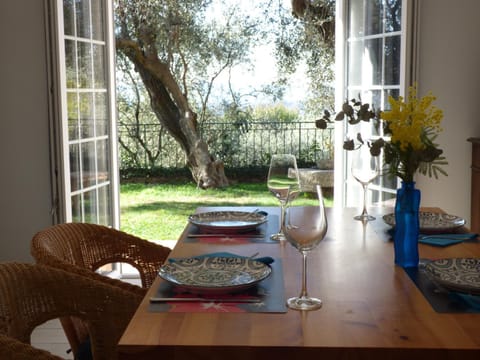 Garden, Dining area, Garden view