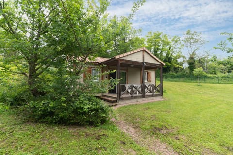 Property building, Natural landscape, Garden, Garden view