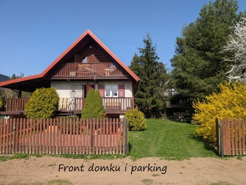 Property building, Day, Street view, Parking
