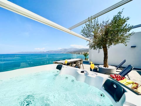 Patio, Natural landscape, Hot Tub, View (from property/room), Balcony/Terrace, Sea view, Swimming pool