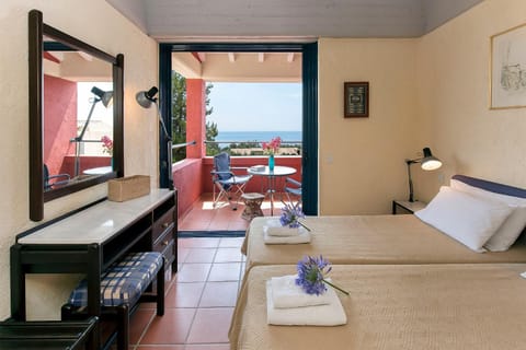 Bed, Photo of the whole room, Bedroom, Sea view