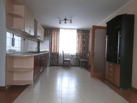 Dining area, Food, heating, internet, minibar, pet friendly, stove