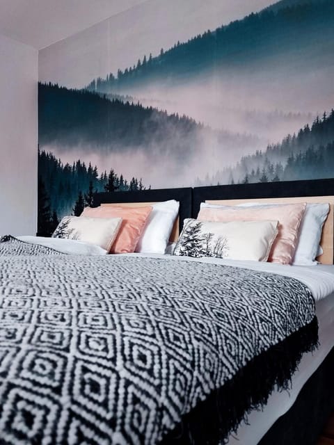 Bed, Photo of the whole room