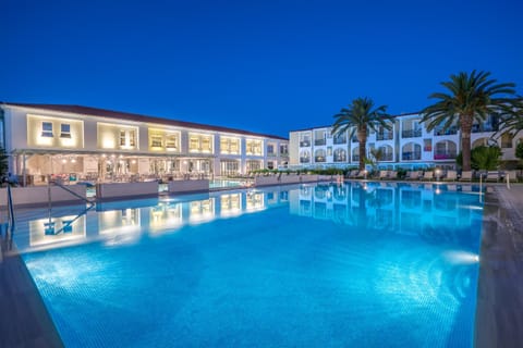 Patio, Swimming pool
