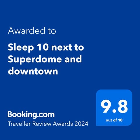 Sleep 10 next to Superdome and downtown House in Warehouse District