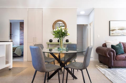 The Xrossing - free parking Apartment in Stellenbosch