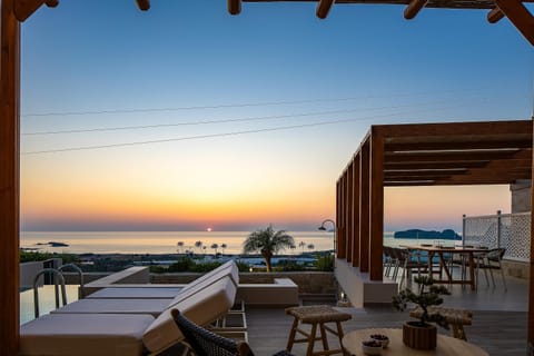 Balcony/Terrace, Seating area, Pool view, Swimming pool