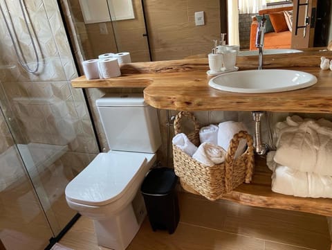 Cabana Violeta Nature lodge in State of Rio de Janeiro