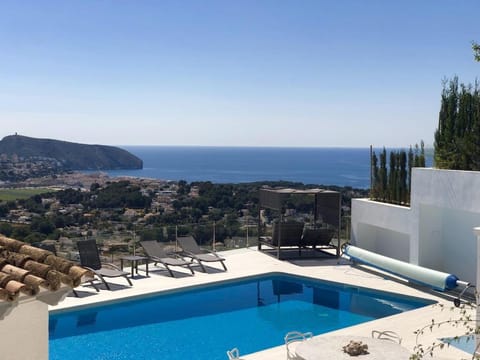 Sea view, Swimming pool