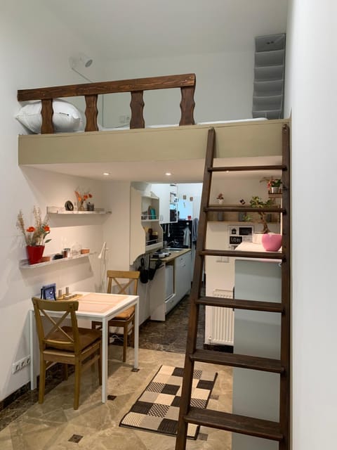 Bed, Photo of the whole room, Dining area, Bedroom, bunk bed