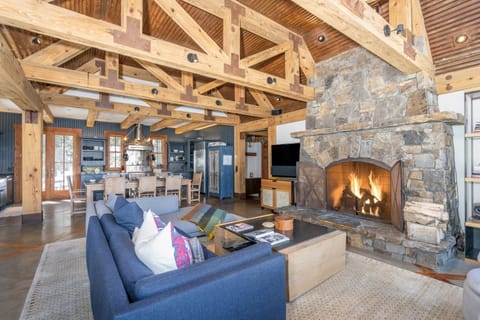 Back Door Ski In Out - Fireplace, Hot Tub, Huge Views - Alpine Luxury at Copper Hollow home House in Mountain Village