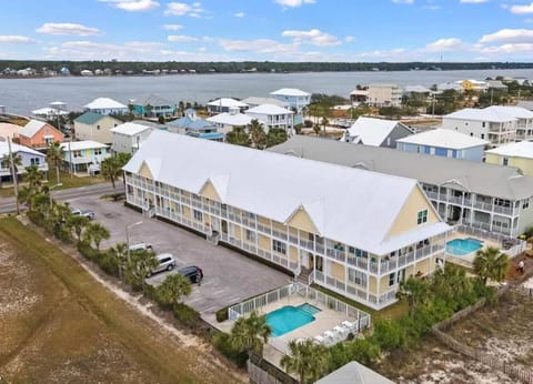 Beach, Lake view, Location