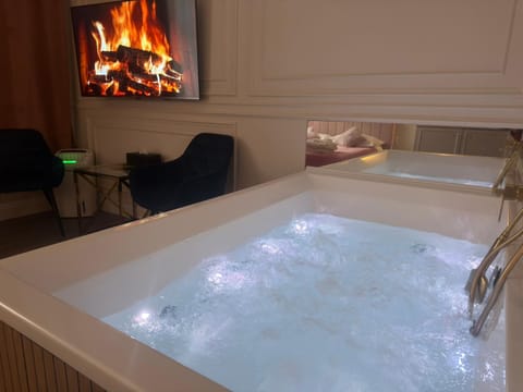 Hot Tub