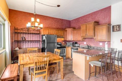 Buffalo Ridge B107 Apartment in Wildernest