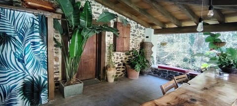 Natural landscape, Balcony/Terrace, Living room, Seating area, River view