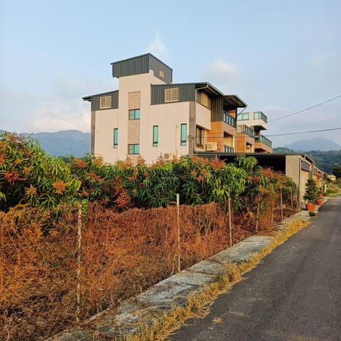 Property building, Day, Natural landscape, Mountain view