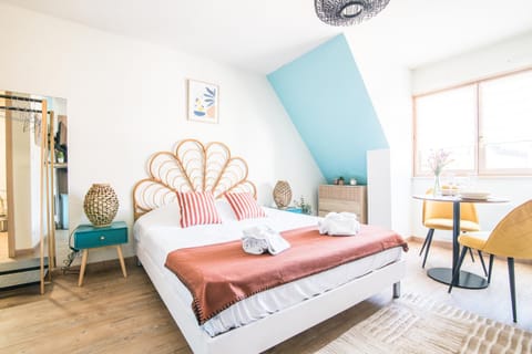 Living room, Bedroom