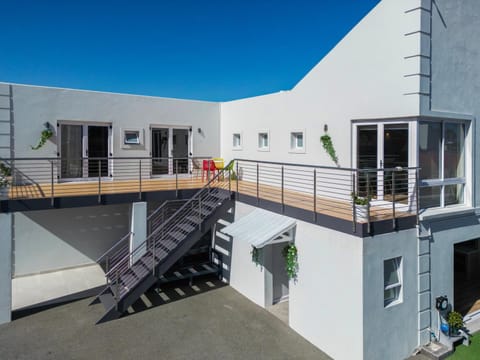 Property building, Balcony/Terrace