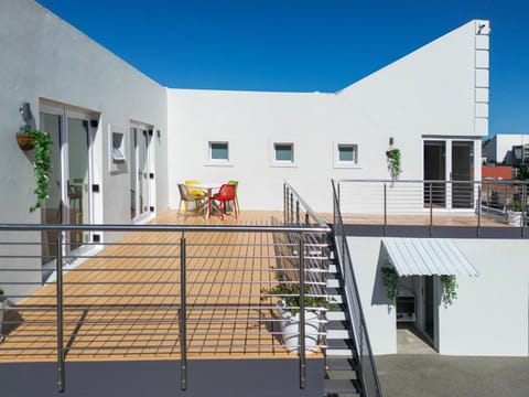 Property building, View (from property/room), Balcony/Terrace