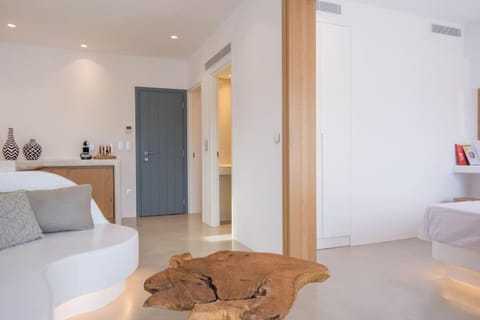 Aba Ηospitalité, The Deluxe Suite, Naousa Apartment in Naousa