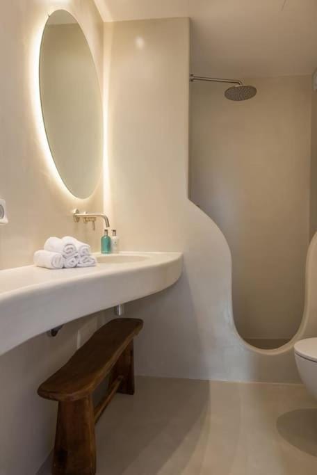 Aba Ηospitalité, The Deluxe Suite, Naousa Apartment in Naousa