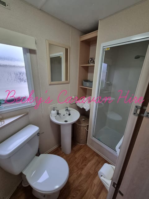 Becky's Caravan at Marton Mere Campground/ 
RV Resort in Blackpool