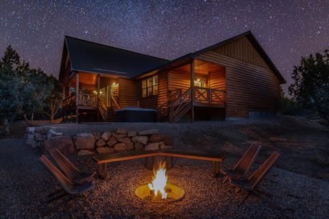 Property building, Night, Hot Tub
