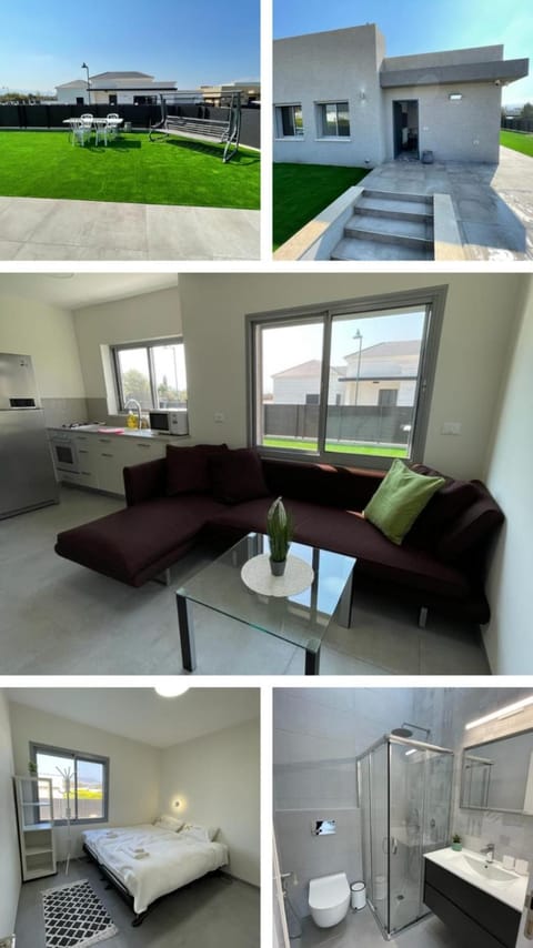 Kitchen or kitchenette, Living room, Seating area