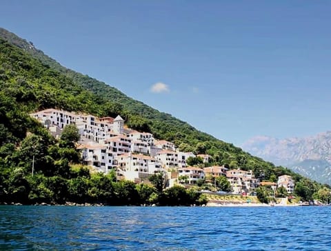 Natural landscape, Mountain view, Sea view