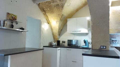 Coffee/tea facilities, Kitchen or kitchenette, minibar, toaster